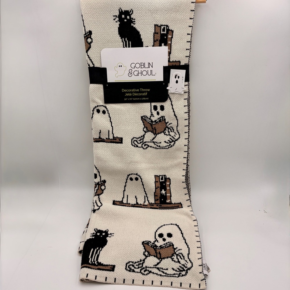 Goblin & Ghoul Reading Ghost Black Cat Knit Throw Blanket 50x70 Halloween Cream